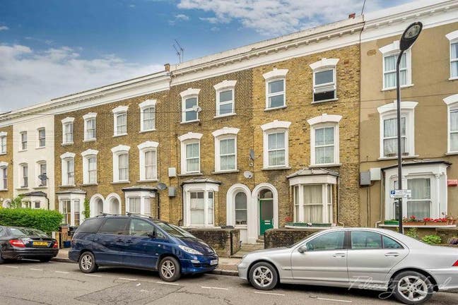 Spacious 2-bed Stoke Newington flat w/ Garden Main Photo