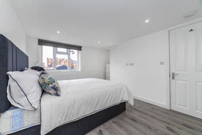Spacious En-Suite Rooms Near Overground Station Main Photo