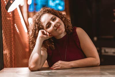 I am a female student aged 37 looking for a d... Main Photo