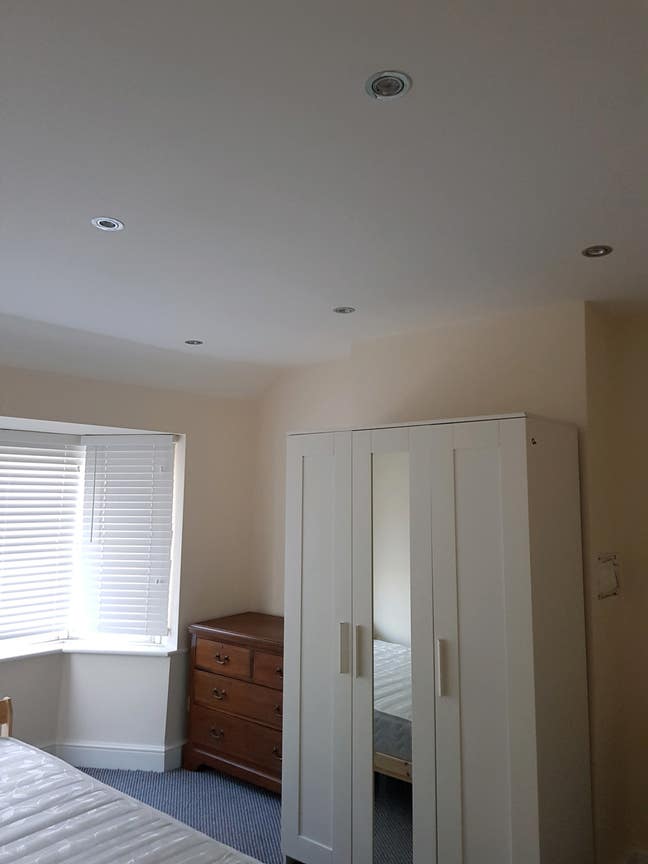 Beautiful newly refurbished double room available  Main Photo