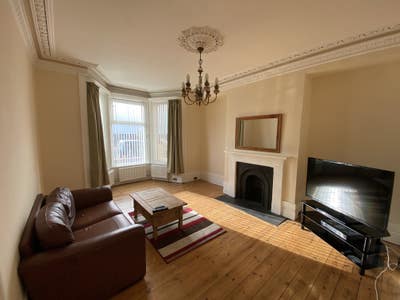 Victorian villa ideal for contractors Main Photo