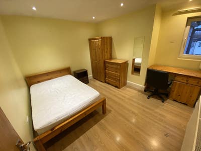 Double Room to Rent - inc Bills + Internet Main Photo