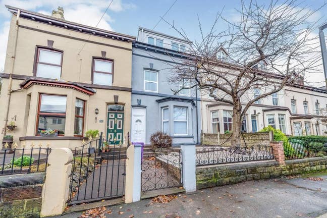 *En-Suite Room Just Become Available* *L13 Area* Main Photo