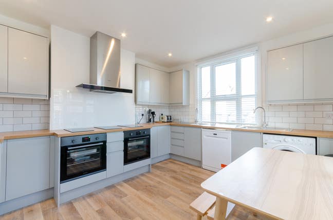 ⚡️Double Ensuite⚡️All Bills Inc - East Croydon!  Main Photo