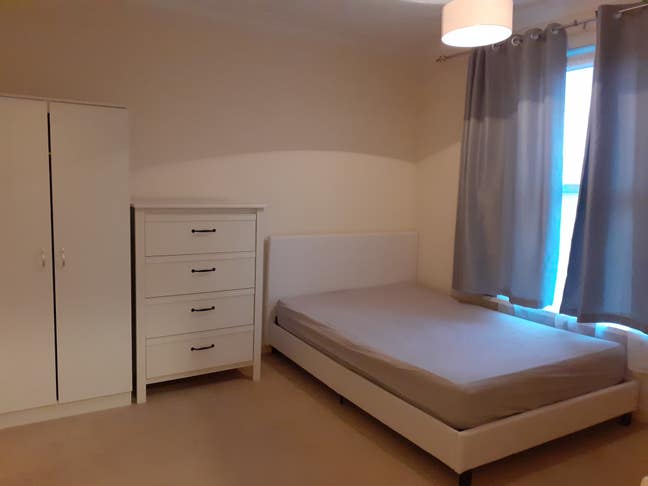 550 pm  excellent location near General Hospital Main Photo