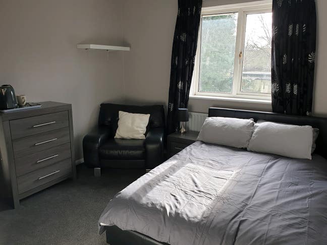 Double Room Available Now Main Photo