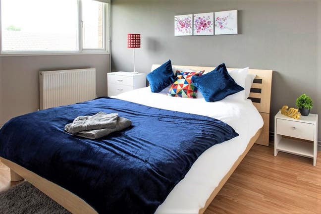 3 rooms at White Petal House near QEH Main Photo