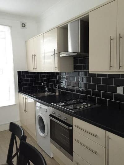 West Ealing Large Double Bedroom No Agents Main Photo
