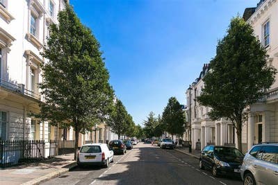 Double En suite Room 5 min. to Victoria Main Photo