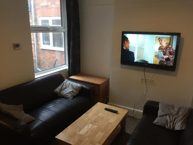 Single furnished room Available 1st Feb  Main Photo