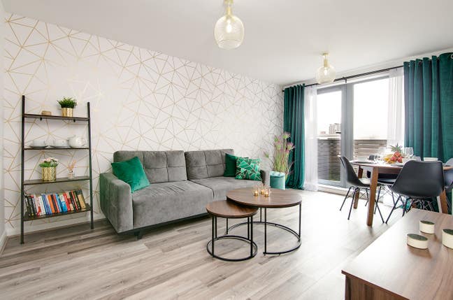 Stunning 2 bedroom 2 bathroom Apartment Main Photo