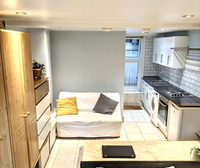 Stylish West Hampstead garden studio with bathroom Main Photo