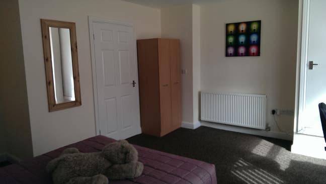 Ensuite Room  - Close to Uni Main Photo