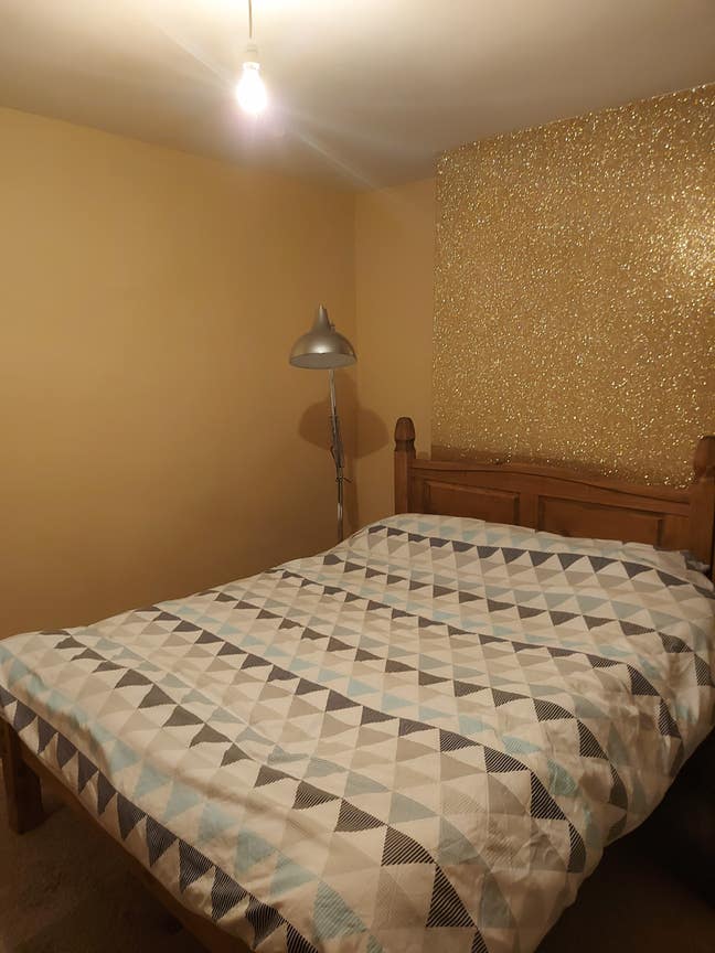 Double bedroom available for only &pound;150.00pw Main Photo