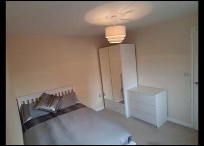 Bedroom on New Waverley Estate - female only Amrc Main Photo