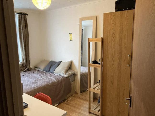 Nice Room,  5 mins walk to OLD ST tube! Main Photo