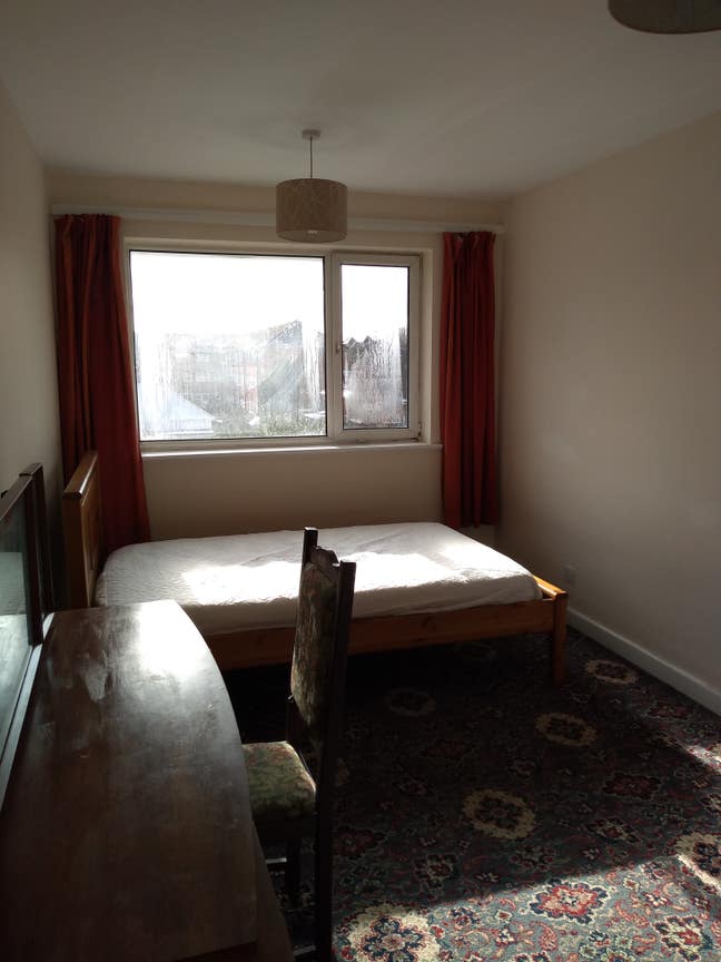 Very Large Double Room in South Sutton House Share Main Photo