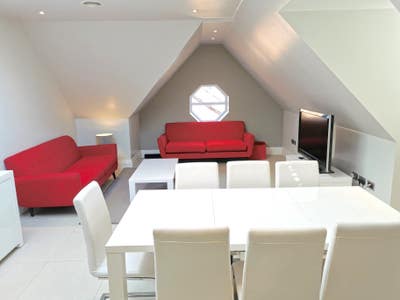 ** Open Plan Penthouse Flat in New Development ** Main Photo