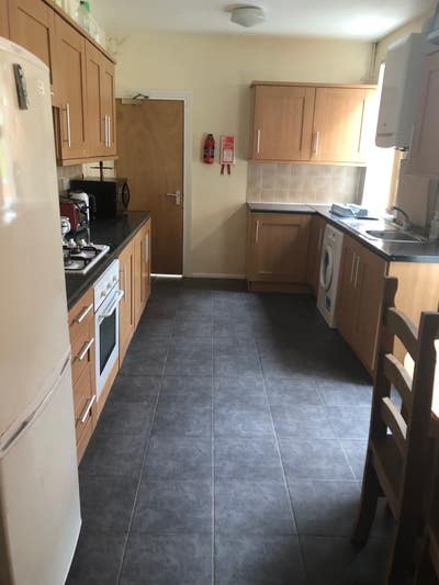 Double Student Rooms 15min walk to Waterside  Main Photo