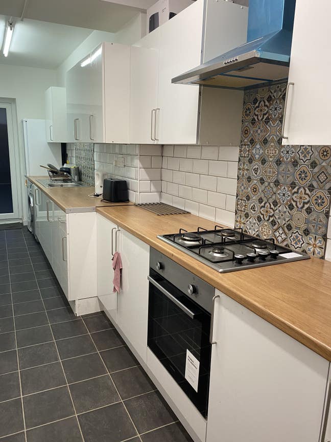Fantastic refurb Double room to rent in Barking Main Photo
