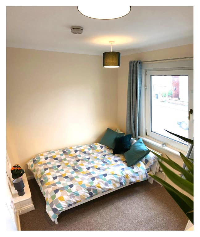 Double room - Central Swindon, only £525 Main Photo