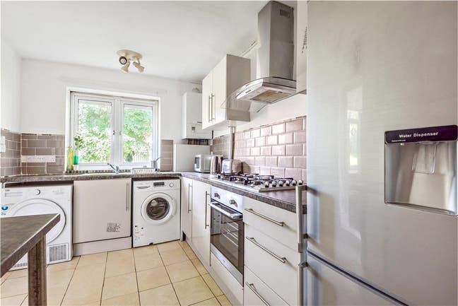 Large Rooms Fresh Modern Flat In Highbury Main Photo