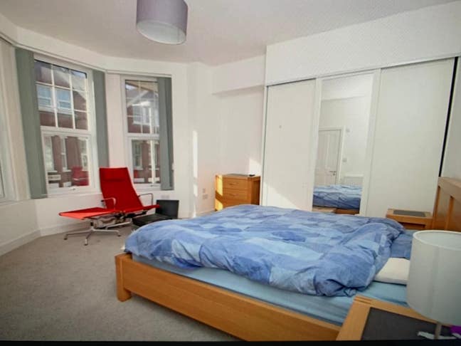 Stunning Rooms Available  Main Photo