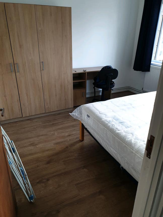 2x Very Large Double Room. All Bills Included Main Photo