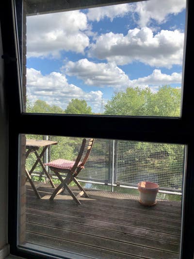 Bright Clapton double: River views & own bathroom Main Photo