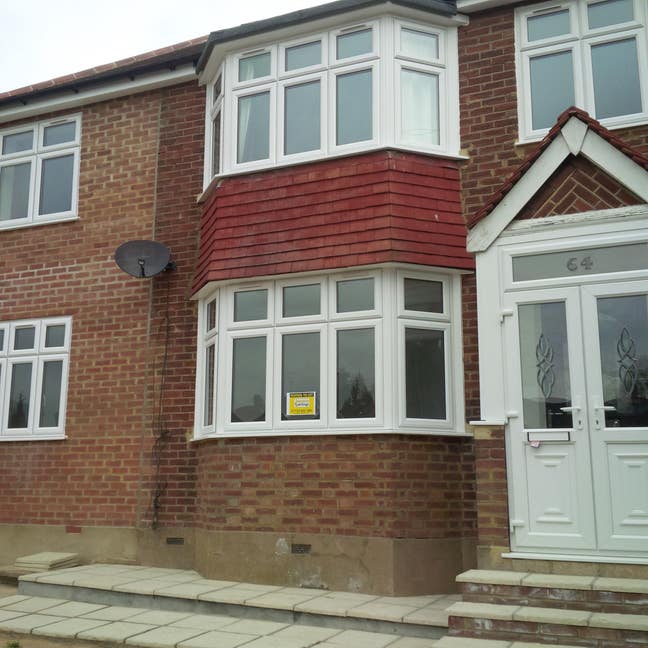Double Room - Only 7min walk to Station Main Photo