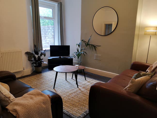 4 Bed Student House Fallowfield - Bills Included! Main Photo