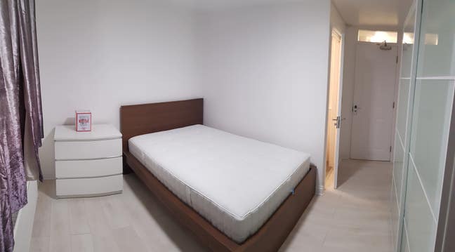 Rooms available in 5 bed house Main Photo