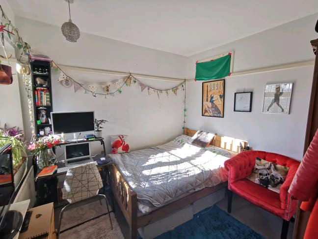 Lovely Double Room in Retro Flat on Denmark Hill Main Photo