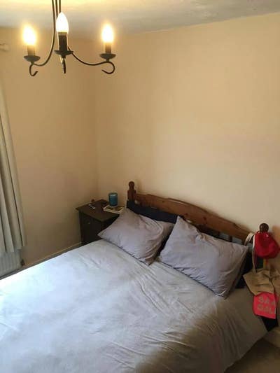 Double room close to Reading town centre Main Photo
