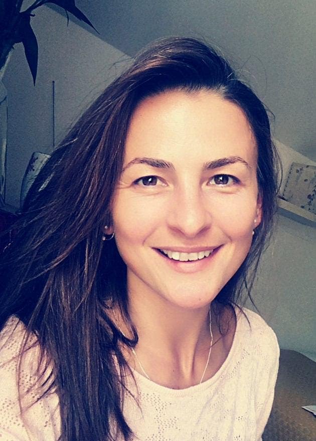 Professional Female looking for double room/buddy Main Photo
