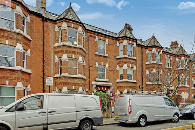 Newly Refurbished 3 Bed Flat In Balham Must See Main Photo