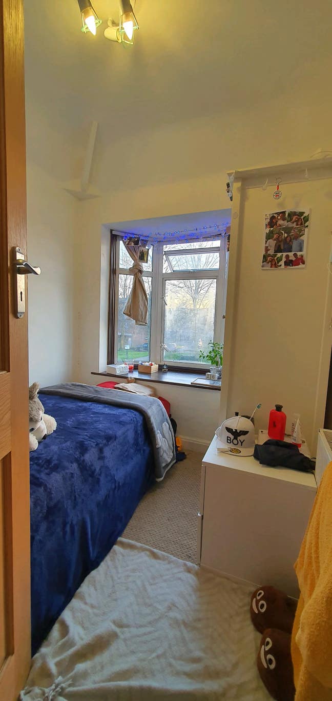Great Single Room for One Person Near Tube Station Main Photo
