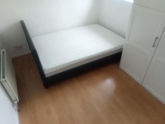 Single and Double room in Croydon Main Photo