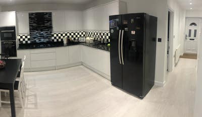  Amazing double en-suite bedroom available. Main Photo
