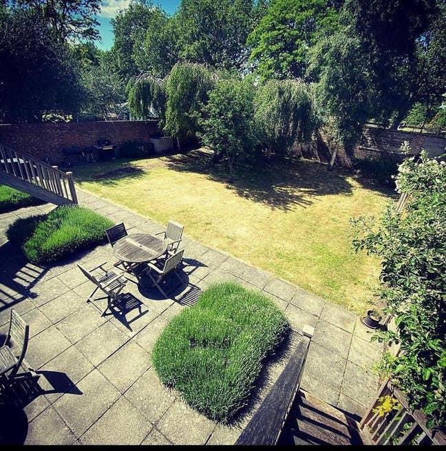 Double room in 2-bed Fulham/Imperial Wharf Main Photo