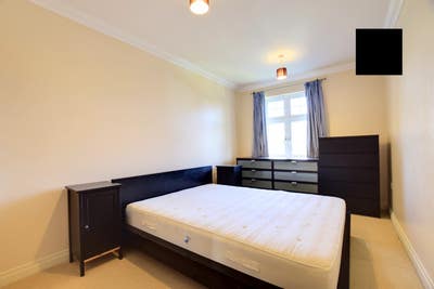 Furnished double bedroom in spacious 2 bed 2 bath Main Photo