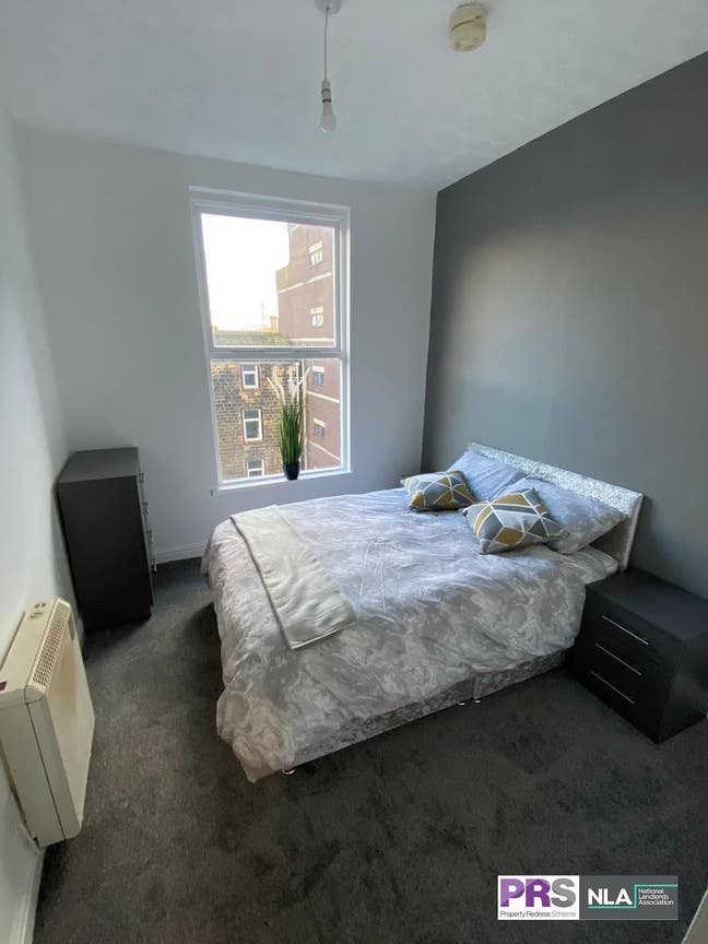 Furnished 2 bed flat in great City Centre location Main Photo
