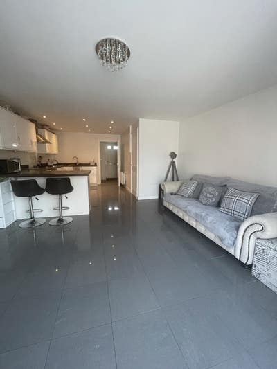 Furnished Double Room  Main Photo