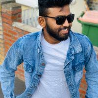 Professional Male seeks a single or double room Main Photo