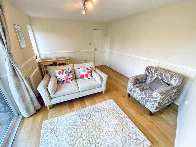 Available 1 July Two Bedroom Flat with Garden  Main Photo