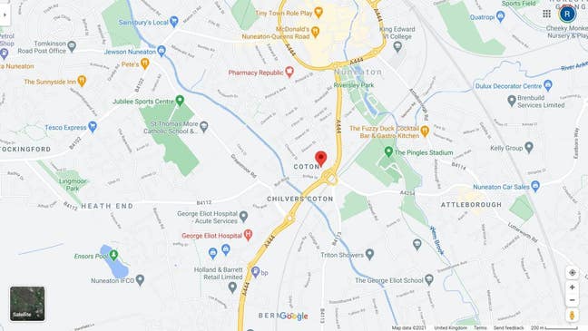 "Close to the Town Centre and Hospital! Ensuite!" Main Photo