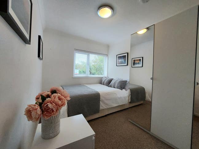 Lovely Dbl Room - Canada Water - 2min Thames River Main Photo
