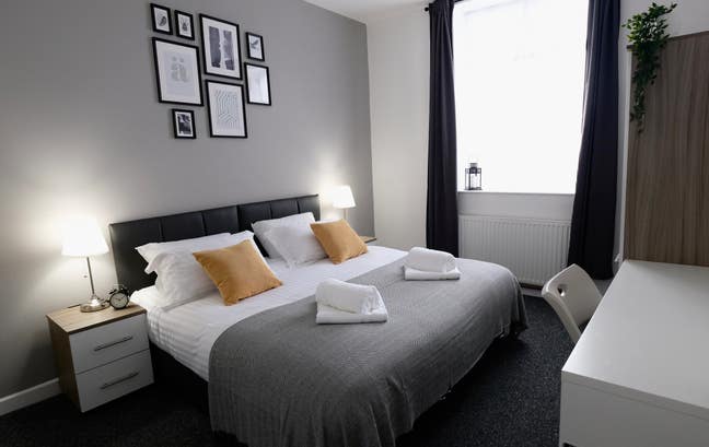 Beautiful En-Suite Double Rooms Available Now Main Photo