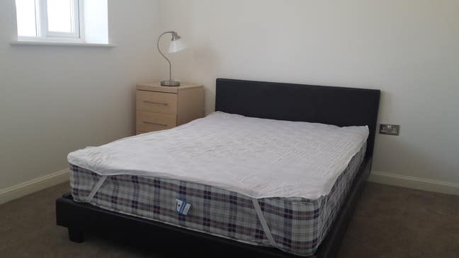 Top Quality House with a nice double room!! Main Photo