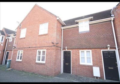 Double Bedroom in Central Fareham  Main Photo